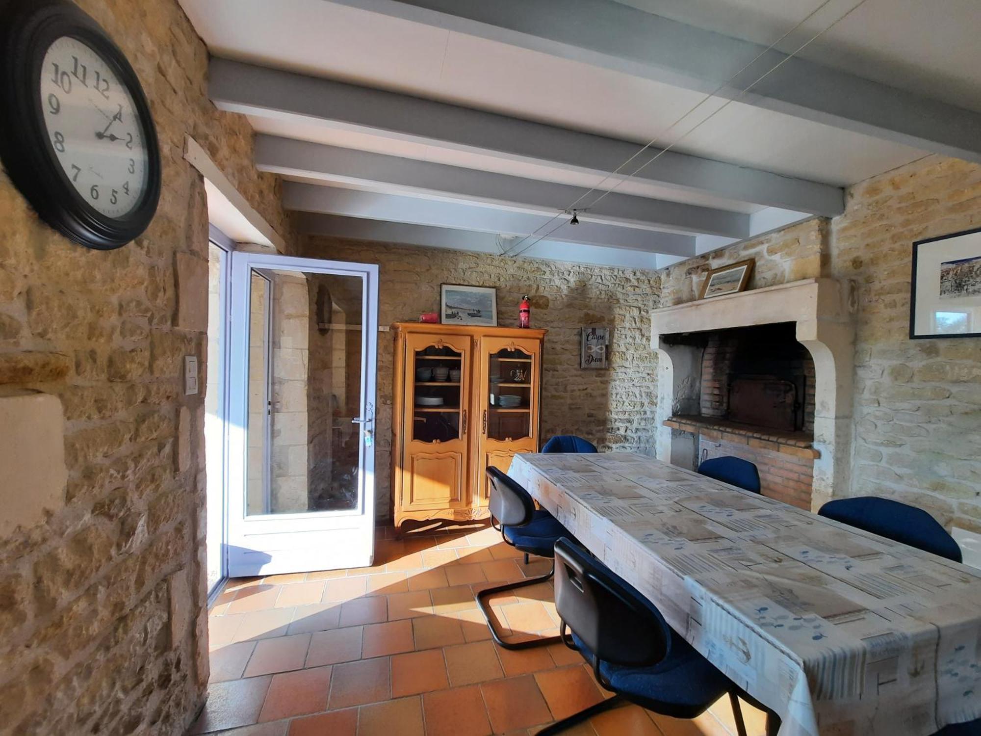 Domaine De Fontsauzine - Gites Et Chambre D'Hotes Genouille  Exterior foto